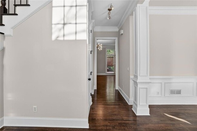Photo - 1128 Ashton Bluff Dr NE