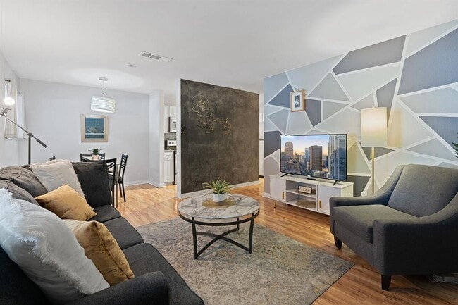 Photo - 2603 Parker Ln