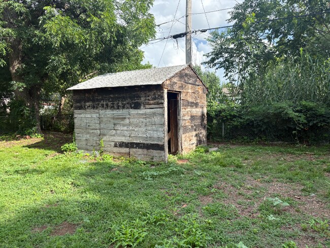 Photo - 6606 NW 33rd St