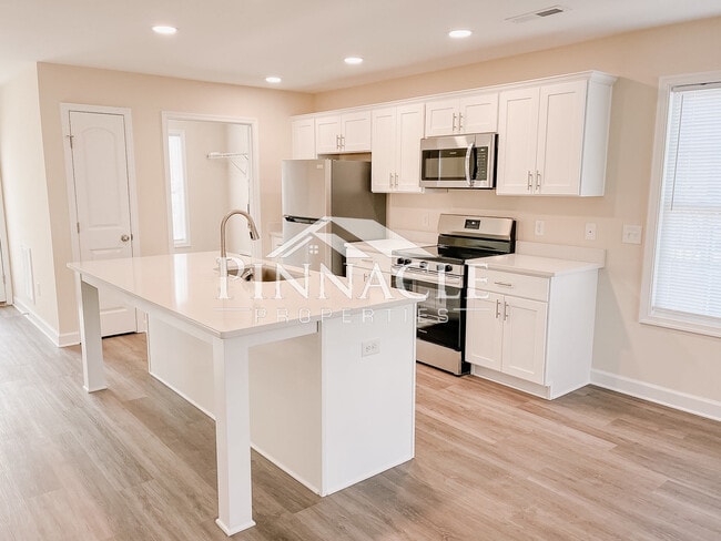 Building Photo - 209 Munford St