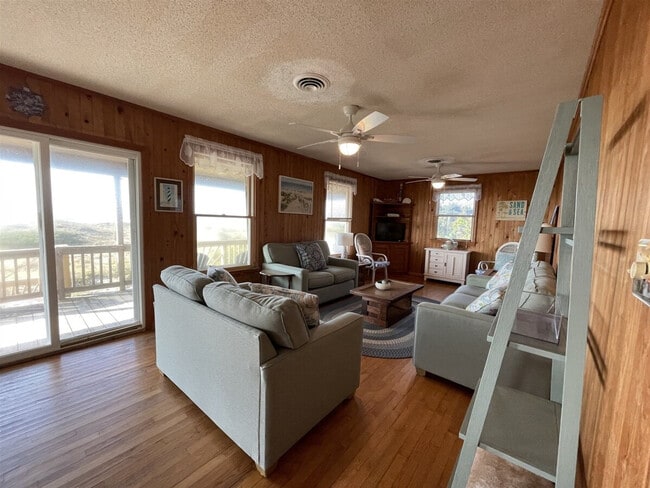 Photo - 58223 Liberator Way Unit ID1255920P