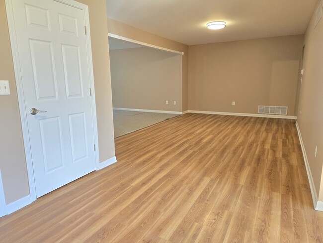 Photo - 1417 Bayview Ln