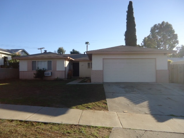 3 Bedroom - 2 Bathroom Single Story Home i... - 3 Bedroom - 2 Bathroom Single Story Home i...