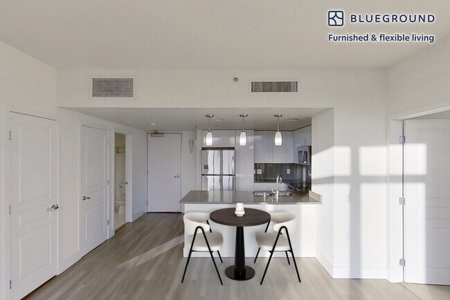 2400 W El Camino Real Unit SI FL5-ID12799A
