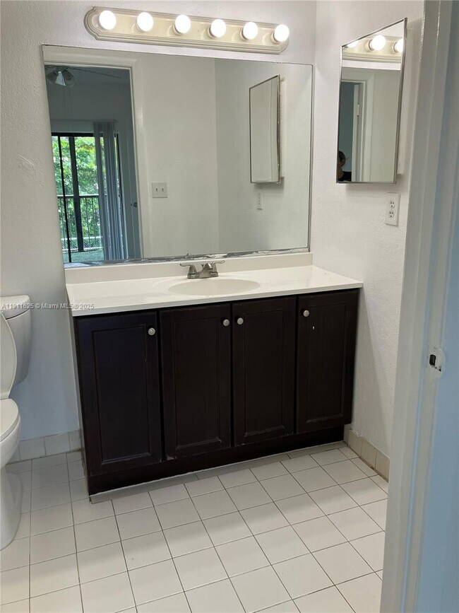 Photo - 2445 SW 18th Terrace Unit 106