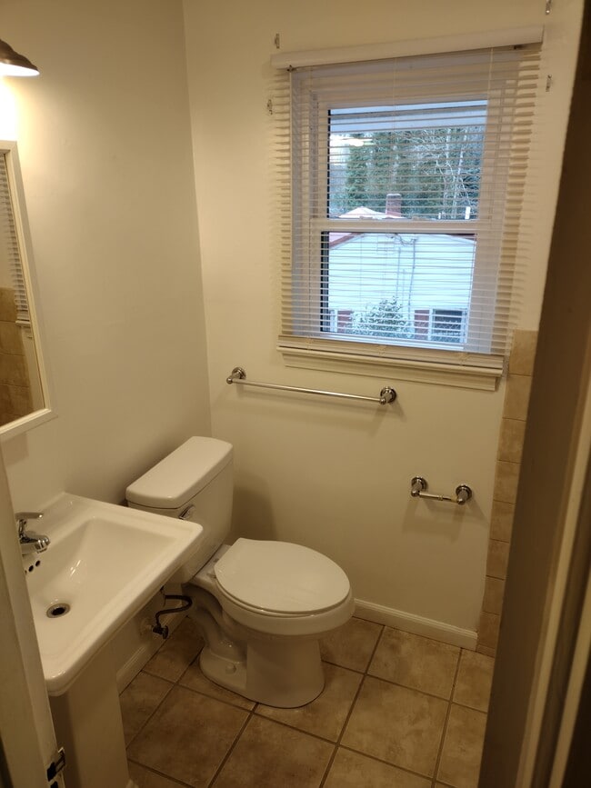 Photo - 3642 Yale Ave