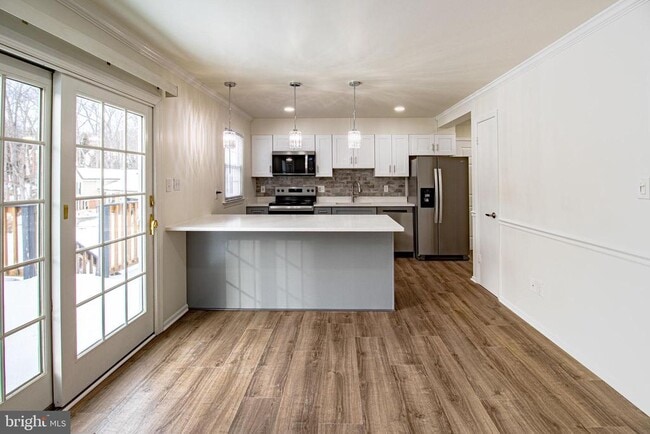 Photo - 7885 Godolphin Dr