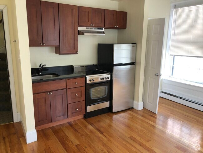 Building Photo - 19 Joy St Unit 1 Rental