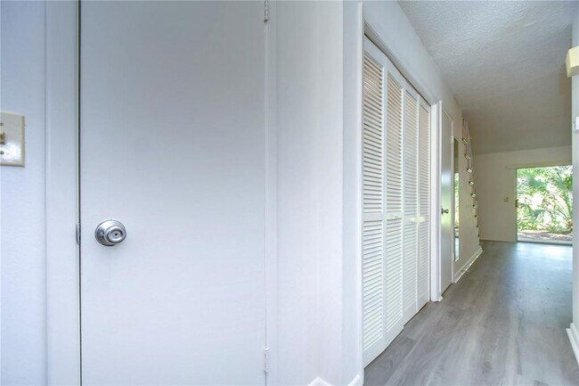 Photo - 13937 Fletchers Mill Dr