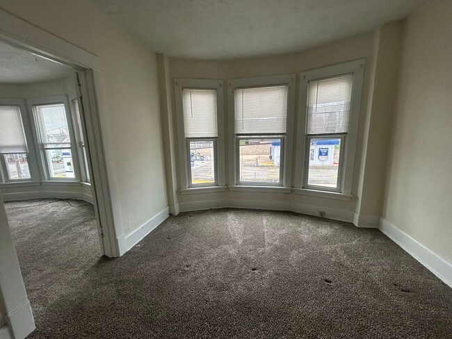 Photo - nbr142 Unit B