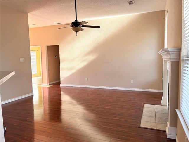 807 Aylesbury Dr