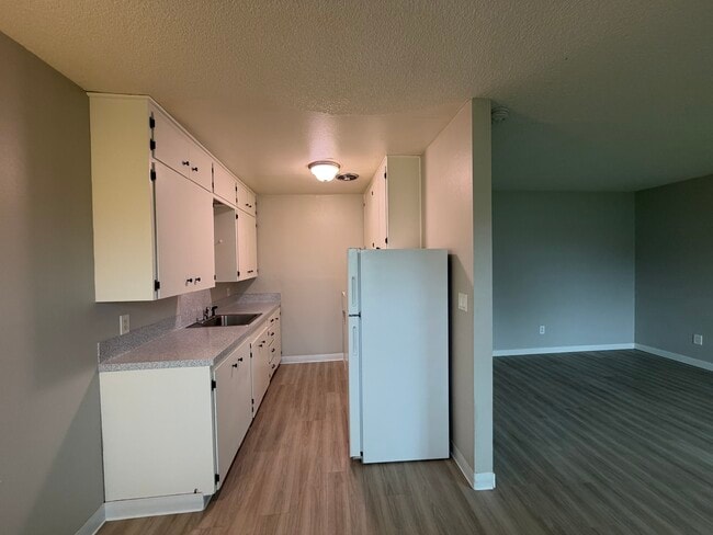 Photo - Gardenside Apartments