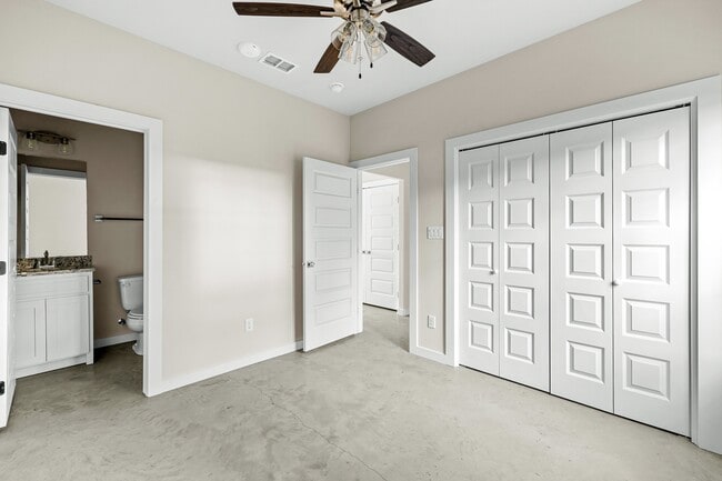 Photo - 2290 W Tarleton St Unit 102