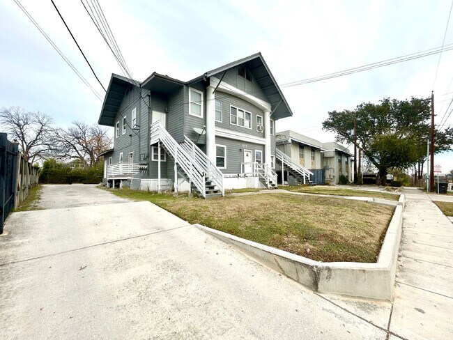 Photo - **APPLICATION RECEIVED** Available Now! 2 ...