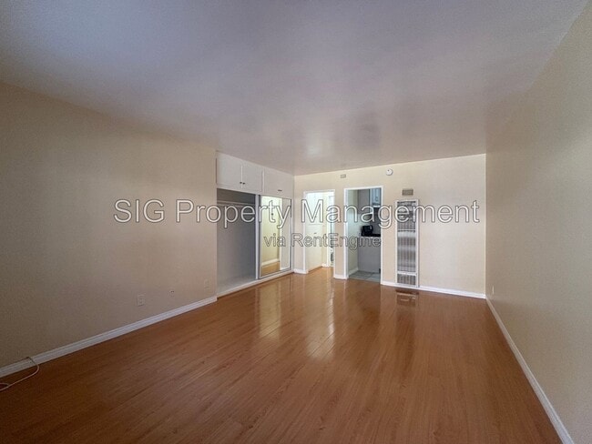 Photo - Windsor, 526