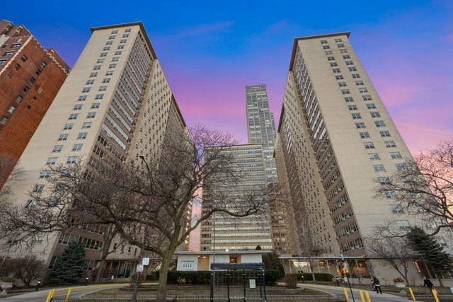 Building Photo - 3950 N Lake Shore Dr Unit 1204 Rental