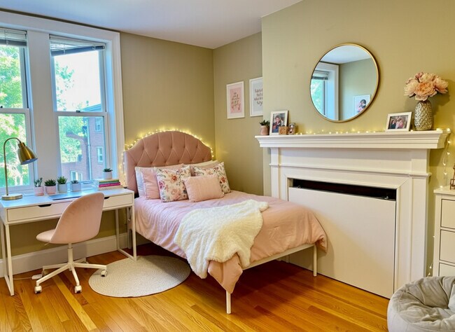 Photo - 76 Egmont St Unit 1A