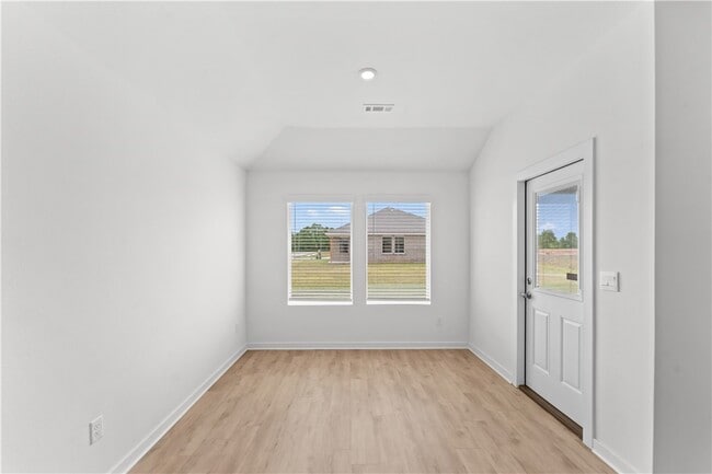 Photo - 3030 Laredo Ln