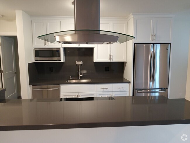 Building Photo - Innovation at Hollenbeck Rental