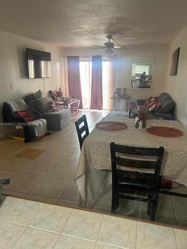 Photo - 1910 W 56th St Unit 3420