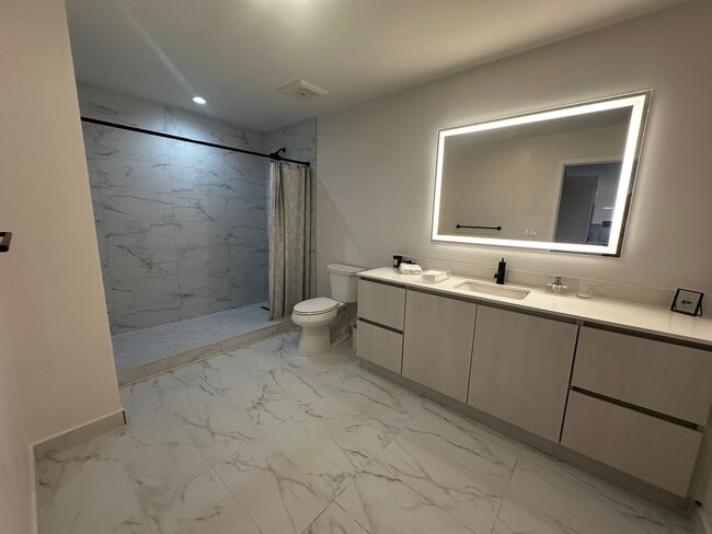 Photo - 108 SE 3rd Ave Unit B1