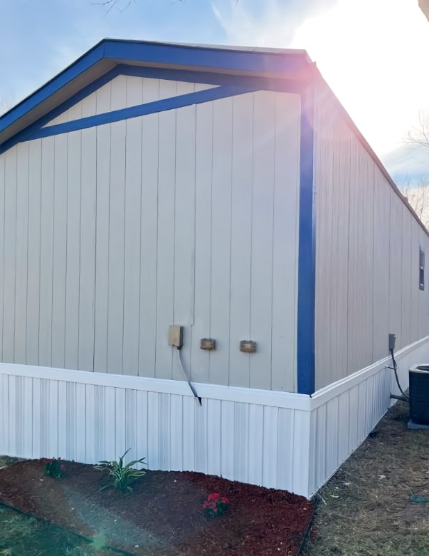 Photo - 110 N Michigan St