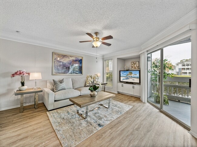 Park_at_Portofino_-001[1] - The Park at Portofino Apartments