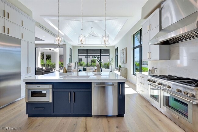 Photo - 10720 Vanderbilt Dr