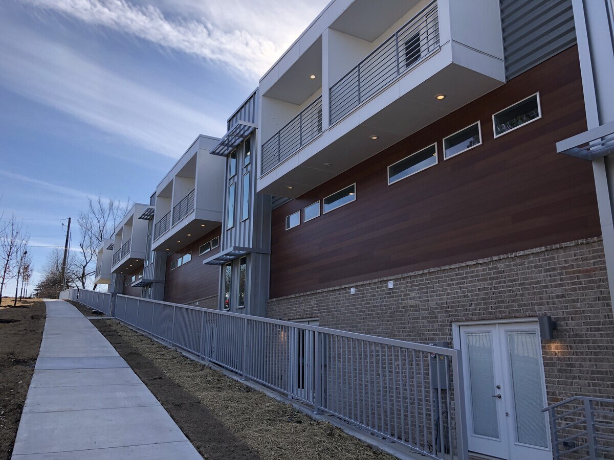 Hog Trough Townhouses - Hog Trough Townhouses
