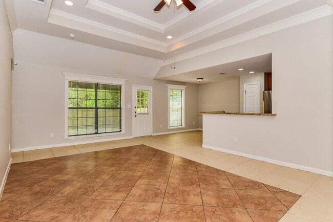 Photo - 543 Lakeside Dr