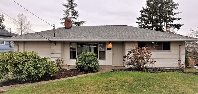 Building Photo - House For RENT: Historic North Everett 2 ...