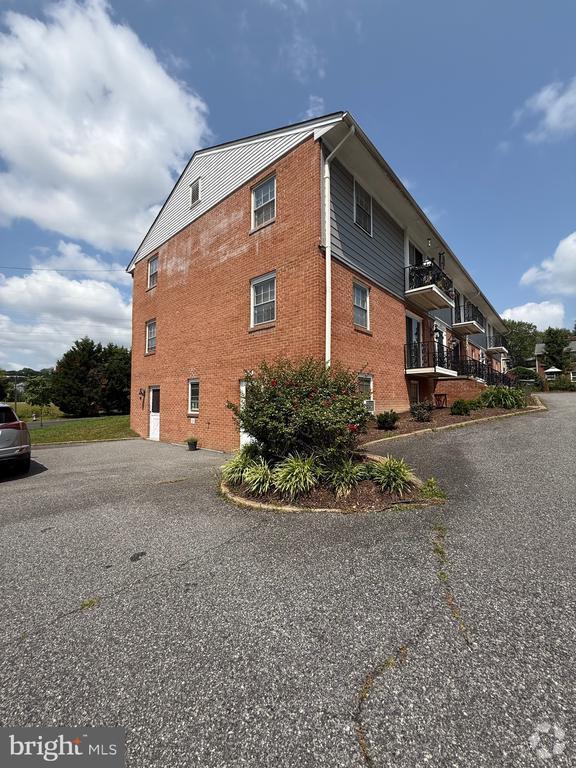 Building Photo - 1425 Dandridge St Rental