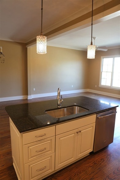 Photo - 1201 North St