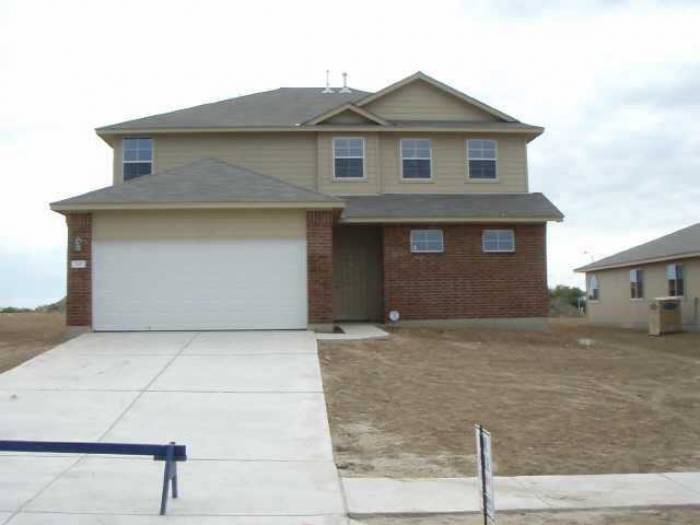 4 bedroom 2.5 bath Kensington Trails home Available in August! - 4 bedroom 2.5 bath Kensington Trails home Available in August!
