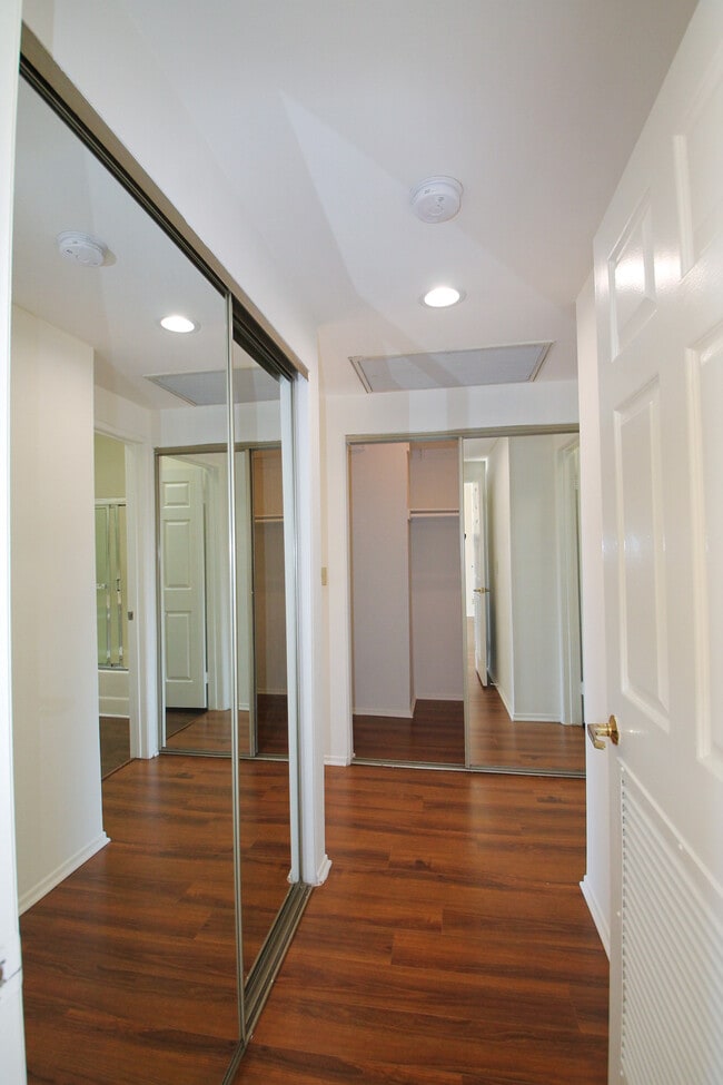 Photo - Fulton Apartments