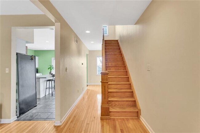 Photo - 3127 Josephine St