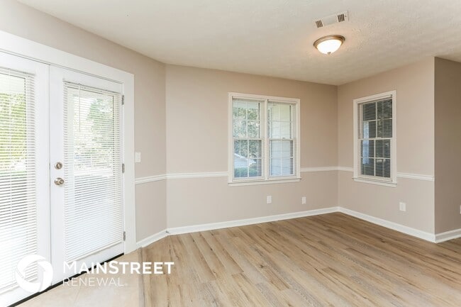 Photo - 1419 Hillside Pl SE