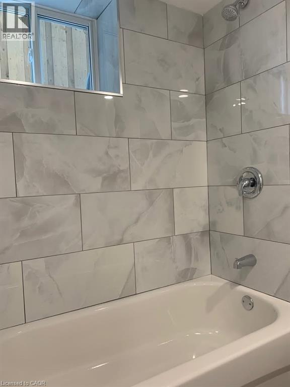 Photo - 17 Mayflower Ave