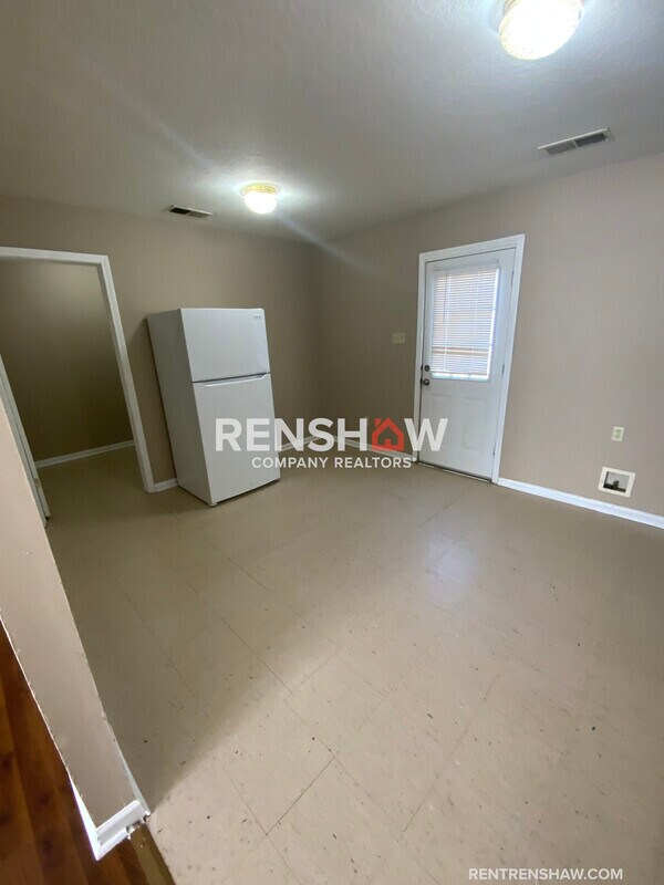 Photo - 302 Pate Ave