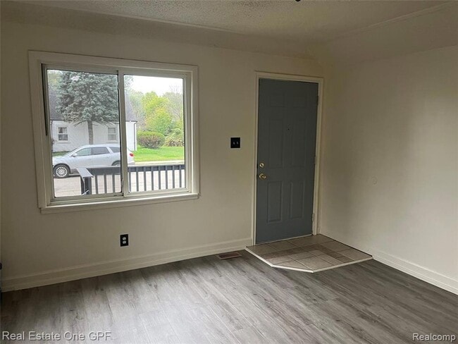 Photo - 13705 Julius Ave