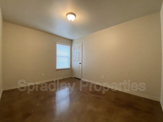 Photo - 120A Andy Ln