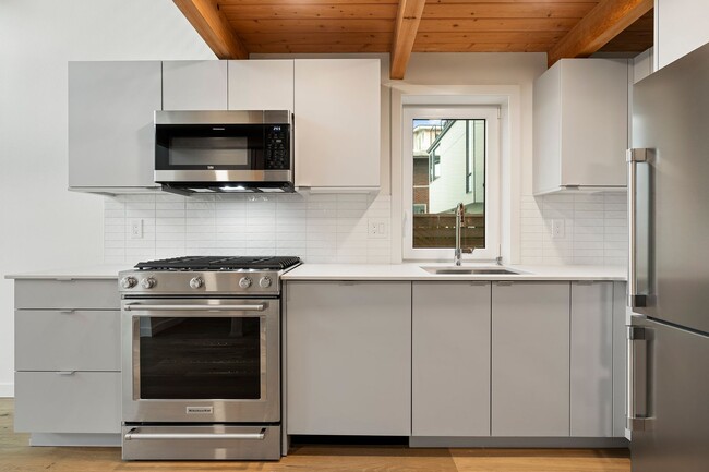 Photo - Eastlake Loft Condominium