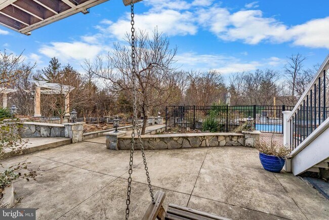 Photo - 43176 Tall Pines Ct