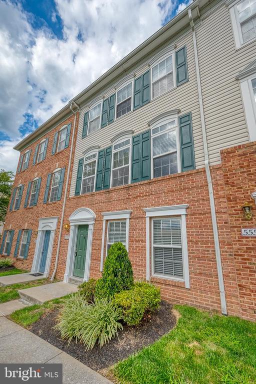 Building Photo - 557 Rhapsody Ct Rental
