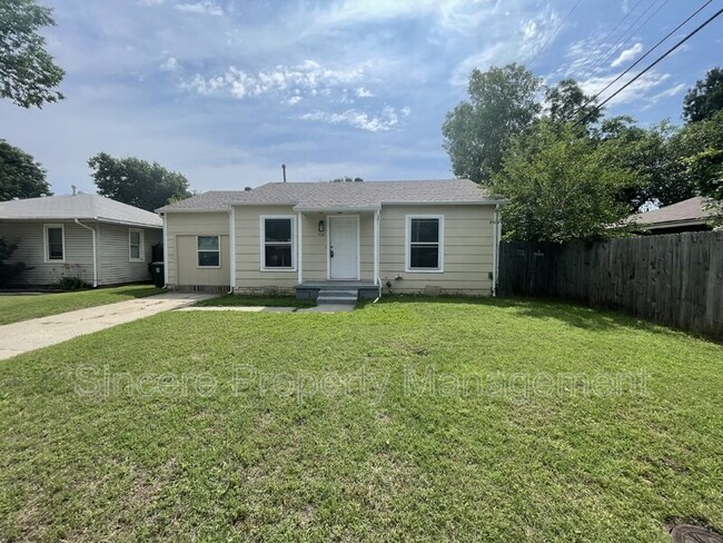 Building Photo - 5102 N Beaver Ave Rental