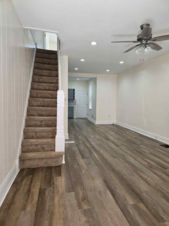 Photo - 1960 N Patton St