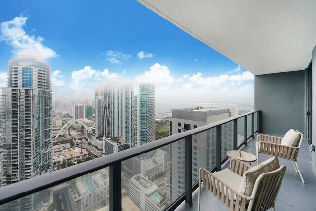 Photo - 121 NE 5th St Unidad ID1028799P