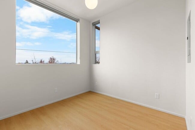 Photo - 7480 N Delaware Ave Unit 303