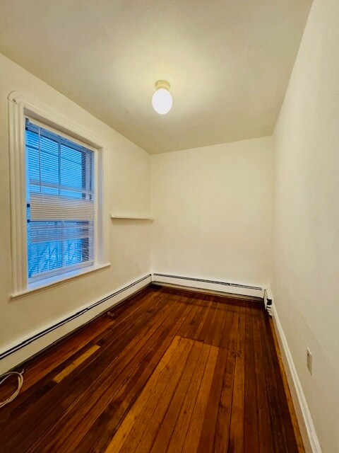 Building Photo - 64A Phillips St Unit 2