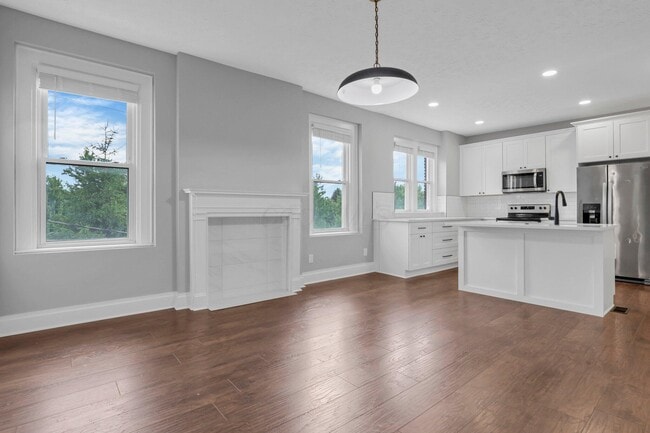 Photo - 29 Winner Ave Unit 27